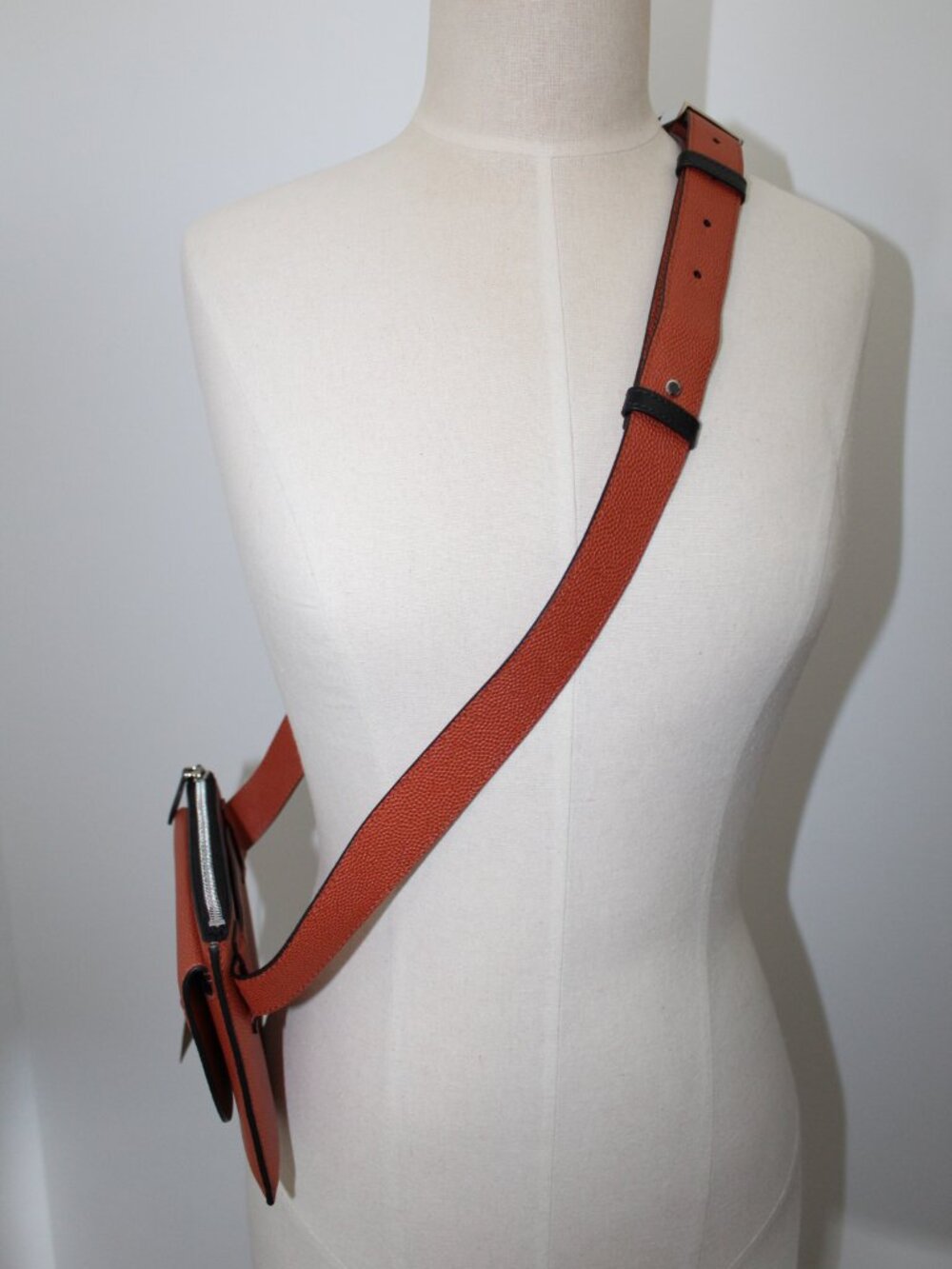 NWT Burberry Olympia Leather Belt Bag Bum Pak Sling Shoulder Bag Pouch Adjustabl - Picture 14 of 15